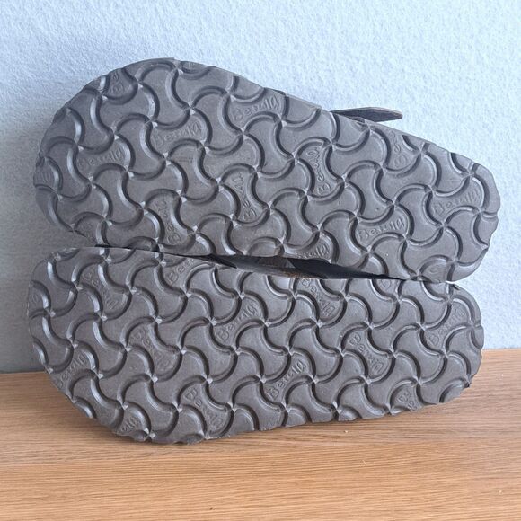 Birkenstock Gray Women's Sandals - Picture 8 of 10